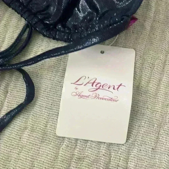 L'Agent by Agent Provocateur NWT Sevilla Navy Triangle Top Sz Small - Picture 2 of 8